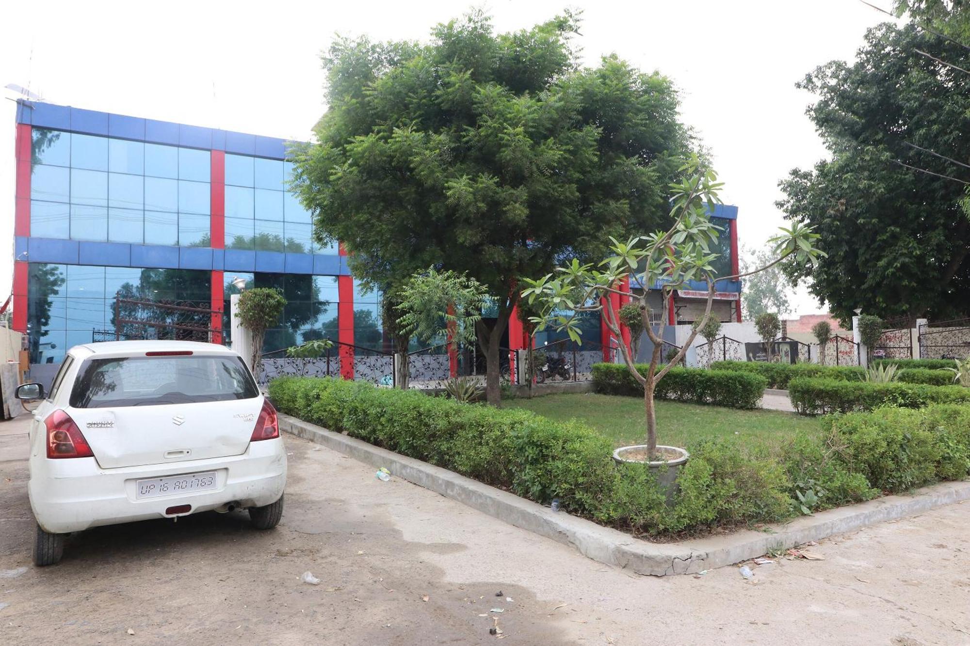Hotel O Mulaqat Dadri Экстерьер фото